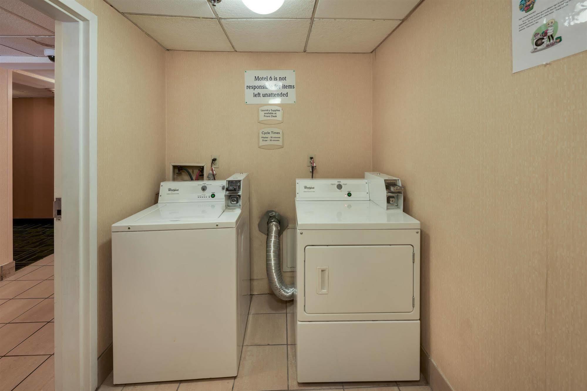 Motel 6-Milford, Ct Extérieur photo